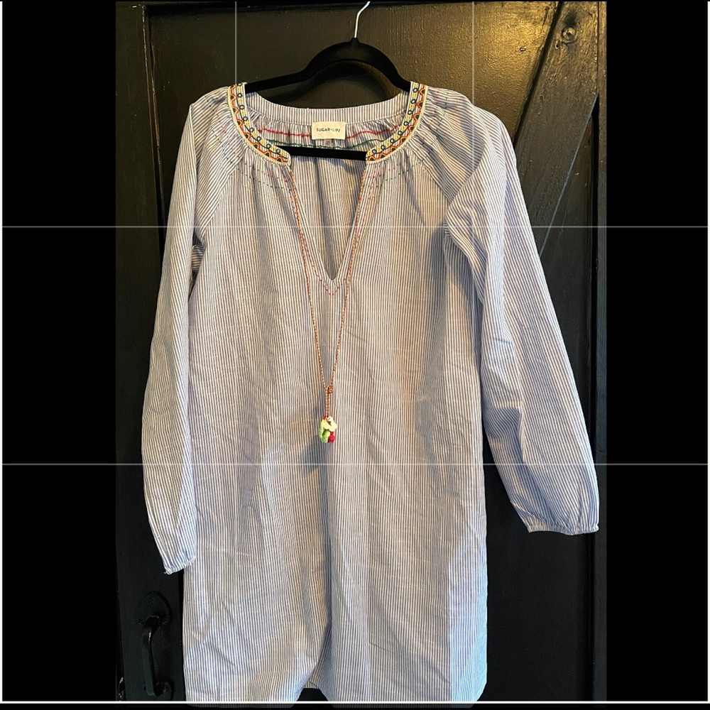 Boutique tunic. Navy and white pinstripe.
